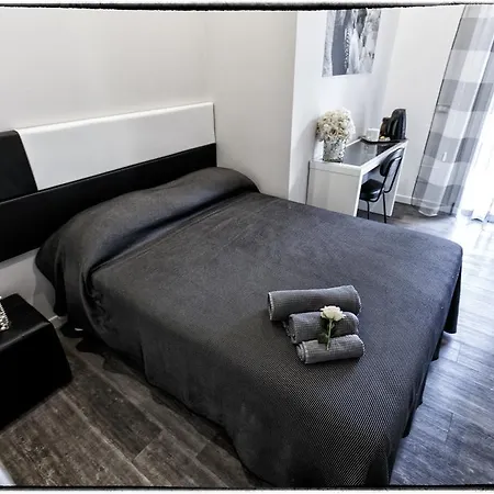 Corso Diaz Nocleg ze śniadaniem 3*